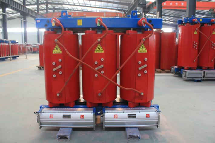 一般北京創(chuàng)聯(lián)匯通電氣全鋁的干式變壓器800kva價(jià)格是33900元，全銅的800kva干式變壓器價(jià)格是65000元。